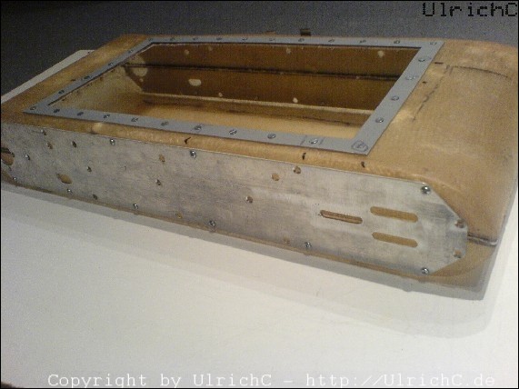 Gehäusehäften verbinden