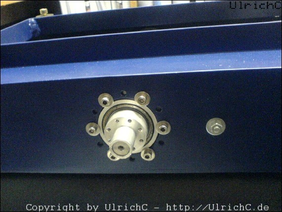 Chassis Gehäusebohrungen