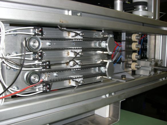 IGUS-Robolink Bowdenzugantriebe