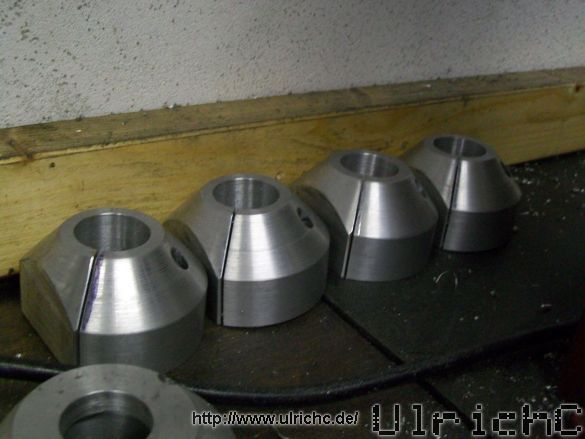 Führungswellen-Arretierung fertig