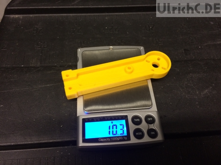 Copterteile auf Waage