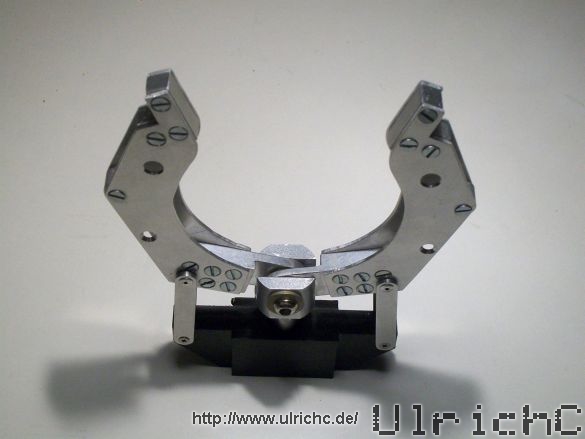 Robotgripper montiert