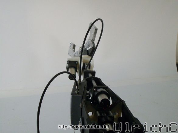 Bowdenzugübersetzung am Roboterarm