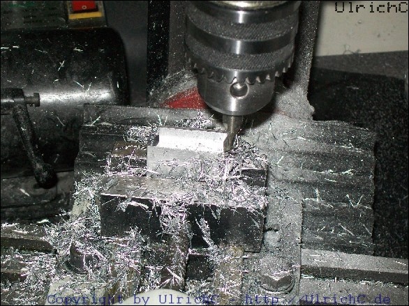 Linear-Motorflansch fräsen