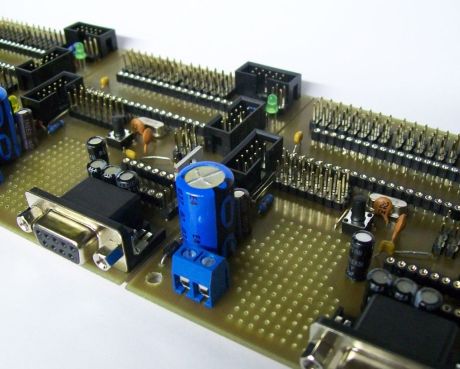 Cu-R-Control2 Mikrocontroller Board