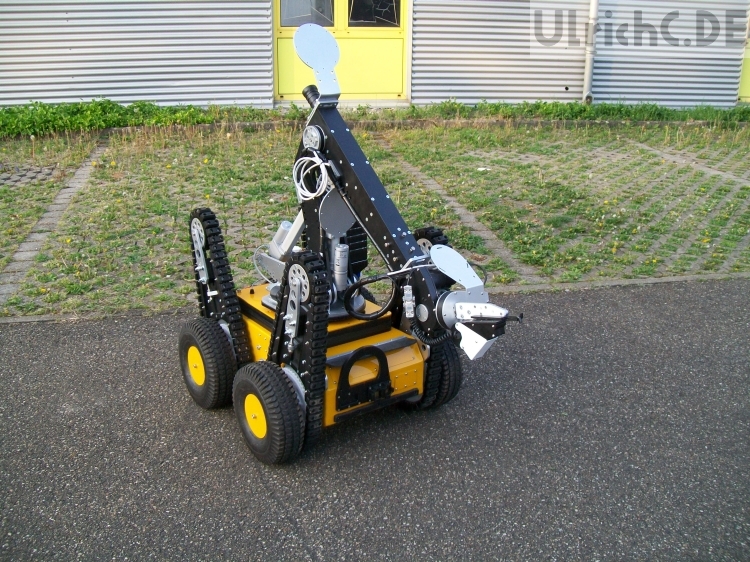 UGV tracked Manipulator